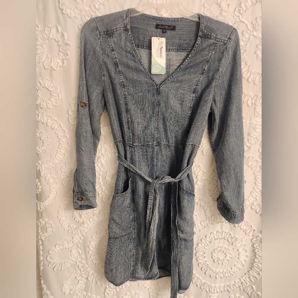 Velvet Heart Shirt Dress Womens Medium Blue  Denim chambray Tie Waist Tencel NWT